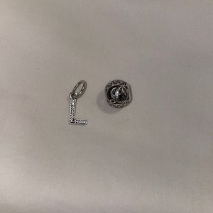 Vintage Pandora charms (Letter L)